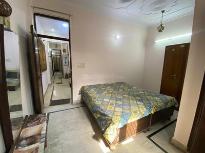 Bedroom Image of 900 Sq.ft 2 BHK Builder Floor for rent in Subhash Nagar New Delhi for Rs. 28000
