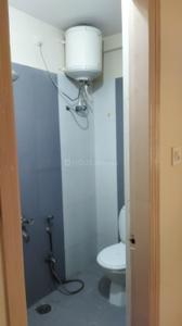 Bathroom Image of 1400 Sq.ft 3 BHK Builder Floor for rent in Kartik Nagar Bengaluru for Rs. 40000