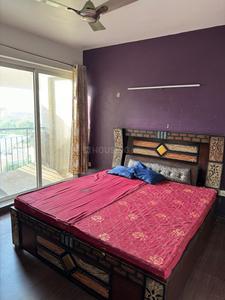 Bedroom Image of 997 Sq.ft 2 BHK Apartment / Flat for rent in Ruchira Sapphire Smart Homes, Mahurali Ghaziabad for Rs. 18000
