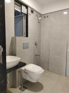 Common Bathroom Image of 900 Sq.ft 3 BHK Apartment / Flat for sale in Mayfair Breeze, Andheri West Mumbai for Rs. 28000000