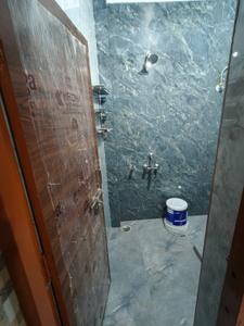 Bathroom Image of 1000 Sq.ft 2.5 BHK Independent House for rent in Kamta Lucknow for Rs. 14000
