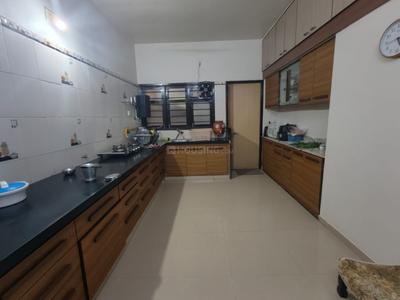 Kitchen Image of 3789 Sq.ft 5 BHK Independent House for sale in Bodakdev Ahmedabad for Rs. 75000000
