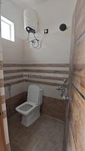 Bathroom Image of 750 Sq.ft 1 BHK Apartment / Flat for rent in Kondapur Hyderabad for Rs. 28000