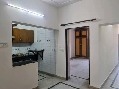 Dining Area Image of 1300 Sq.ft 3 BHK Apartment / Flat for rent in Janakpuri New Delhi for Rs. 40000