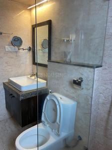 Bathroom Image of 850 Sq.ft 2.5 BHK Apartment / Flat for rent in Prestige Misty Waters, Nagavara Bengaluru for Rs. 57000