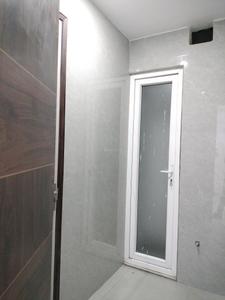 Common Bathroom Image of 650 Sq.ft 2 BHK Builder Floor for sale in DDA Residential Flats, Sector 8 Dwarka New Delhi for Rs. 11500000