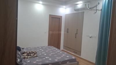 Bedroom Image of 1365 Sq.ft 3 BHK Apartment / Flat for rent in Amrapali Crystal Homes Phase 1, Sector 76 Noida for Rs. 40000