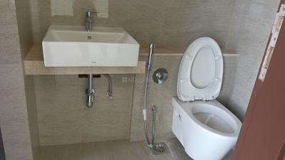 Bathroom Image of 600 Sq.ft 1 BHK Apartment / Flat for sale in Ajmera Boulevard, Malad West Mumbai for Rs. 13500000