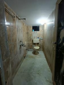 Bathroom Image of 2200 Sq.ft 4 BHK Independent House for sale in Tangra Kolkata for Rs. 13000000