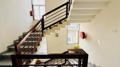 Image of 940 Sq.ft 2 BHK Apartment / Flat for rent in Palasia, Indore for Rs. 30000