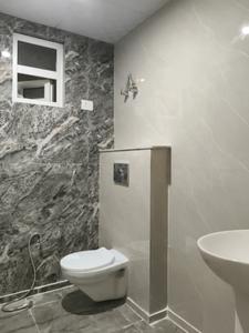 Common Bathroom Image of 1450 Sq.ft 3 BHK Apartment / Flat for sale in Vihaan Wardania, Noida Extension Greater Noida for Rs. 5800000