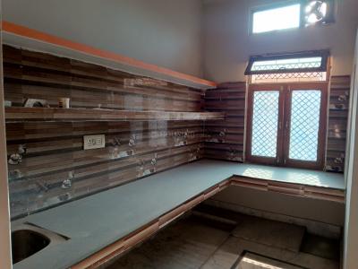 Kitchen Image of 900 Sq.ft 3 BHK Builder Floor for rent in Kidwai Nagar Kanpur for Rs. 9000