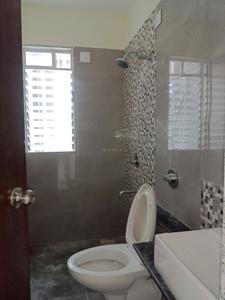 Common Bathroom Image of 1800 Sq.ft 2 BHK Apartment / Flat for sale in Andheri East Mumbai for Rs. 24000000