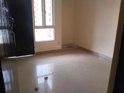 Bedroom Image of 1056 Sq.ft 2 BHK Apartment / Flat for rent in Supertech Livingston, Crossings Republik Ghaziabad for Rs. 20000