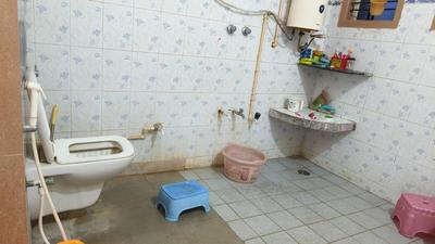 Bathroom Image of 2400 Sq.ft 2 BHK Independent House for rent in Vidyanagar Davanagere for Rs. 22000