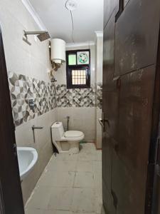 Bathroom Image of 900 Sq.ft 3 BHK Builder Floor for sale in Sector 15 Dwarka New Delhi for Rs. 6200000