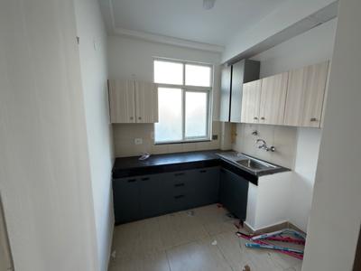 Kitchen Image of 932 Sq.ft 2 BHK Builder Floor for sale in Wave Veridia, Wave City Ghaziabad for Rs. 8800000