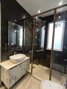 Bathroom Image of 2250 Sq.ft 4 BHK Builder Floor for sale in South City Floors 1, Sector 41 Gurgaon for Rs. 28000000