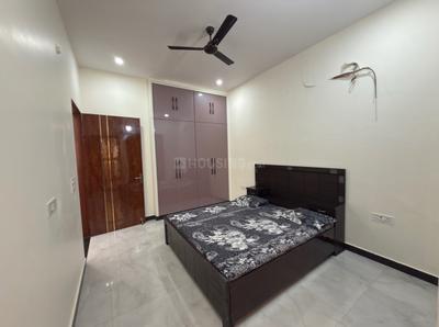 Bedroom Image of 2000 Sq.ft 2 BHK Villa for rent in Dayal Bagh Agra for Rs. 15000