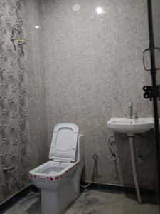 Common Bathroom Image of 700 Sq.ft 3 BHK Builder Floor for sale in Sector 4 Rohini New Delhi for Rs. 3200000