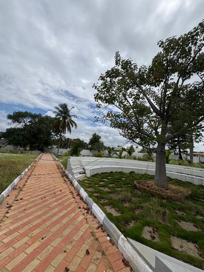 Oraiyan spoorty divine Main Image 1