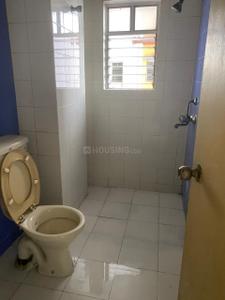 Bathroom Image of 999 Sq.ft 2 BHK Apartment / Flat for sale in Diamond City West, Sarsuna Kolkata for Rs. 7000000