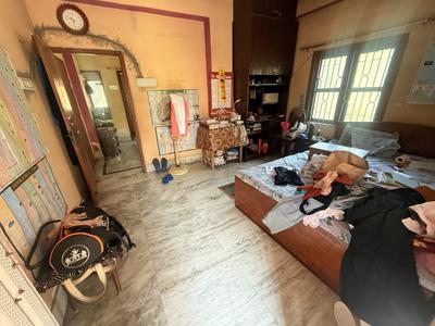 Bedroom Image of 700 Sq.ft 2 BHK Apartment / Flat for rent in Airport Gate No 2 Kolkata for Rs. 15000