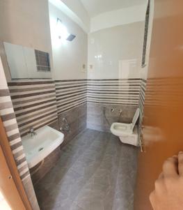 Bathroom Image of 1080 Sq.ft 2 BHK Apartment / Flat for sale in R M Suyash Residency 2, Ghatlodiya Ahmedabad for Rs. 4900000