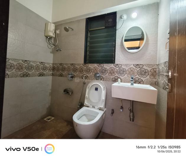 SOMANIYA VISHWA NIKETAN Bathroom 1