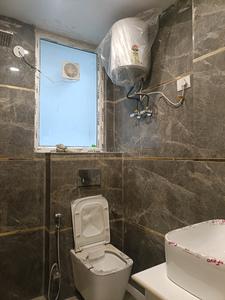 Bathroom Image of 1152 Sq.ft 3 BHK Apartment / Flat for sale in Sector 42 Gurgaon for Rs. 7500000