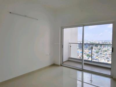 Bedroom Image of 1000 Sq.ft 2 BHK Apartment / Flat for rent in Runwal The Central Park Phase 3, Chinchwad Pune for Rs. 34500