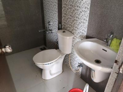 Common Bathroom Image of 1725 Sq.ft 3 BHK Apartment / Flat for sale in Elenza Greenwood, Bopal Ahmedabad for Rs. 7000000