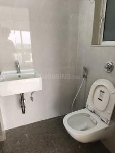 Bathroom Image of 3000 Sq.ft 4 BHK Apartment / Flat for sale in Bandra West Mumbai for Rs. 210000000