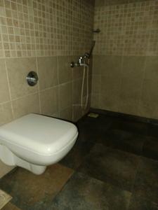 Common Bathroom Image of 1600 Sq.ft 3 BHK Apartment / Flat for rent in Amanora Aspire Towers, Amanora Park Town Pune for Rs. 78000