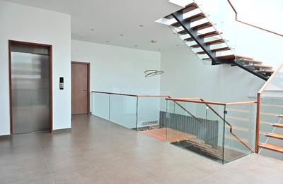 Hall Image of 5000 Sq.ft 4.5 BHK Independent House for sale in Thrikkakara North Kochi for Rs. 41000000