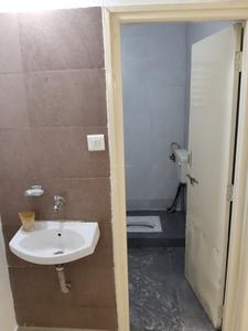 Common Bathroom Image of 1500 Sq.ft 3 BHK Apartment / Flat for rent in Shayona Aaryamaany by Shayona Group, New Ranip Ahmedabad for Rs. 24000