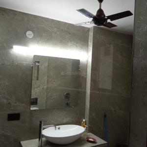 Bathroom Image of 2700 Sq.ft 4 BHK Builder Floor for rent in Vivek Vihar New Delhi for Rs. 90000