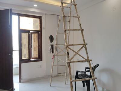 Bedroom One Image of 1200 Sq.ft 3 BHK Builder Floor for rent in Chhattarpur New Delhi for Rs. 26000