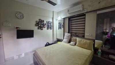 Bedroom Image of 950 Sq.ft 2 BHK Apartment / Flat for sale in Andheri West Mumbai for Rs. 30000000