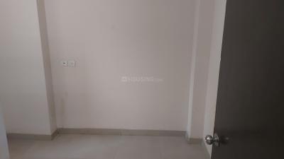 Image of 1250 Sq.ft 2 BHK Apartment / Flat for rent in Mahagun Moderne, Sector 78, Noida for Rs. 36000