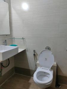 Green Abode Attached Bathroom with Bedroom Two 3