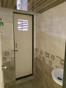 Common Bathroom Image of 650 Sq.ft 1 BHK Apartment / Flat for sale in Kharghar Navi Mumbai for Rs. 6000000