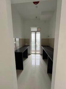 Kitchen Image of 825 Sq.ft 2 BHK Apartment / Flat for rent in Runwal The Central Park Phase 2, Chinchwad Pune for Rs. 40001