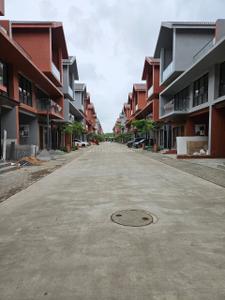 Image of 1900 Sq.ft 3 BHK Villa for rent in Avadh Heliconia Homes, Tukwada, Vapi for Rs. 50000