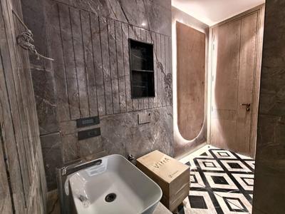 Image of 1800 Sq.ft 3 BHK Builder Floor for sale in Defence Colony, New Delhi for Rs. 130000000