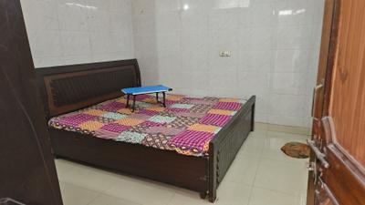 1 RK Independent Builder Floor