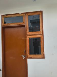 Bedroom Image of 450 Sq.ft 1.5 BHK Builder Floor for rent in Sector 110 Gurgaon for Rs. 12000