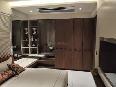 Bedroom Image of 2300 Sq.ft 3 BHK Apartment / Flat for rent in Shafalya Vertis, Sola Ahmedabad for Rs. 45000