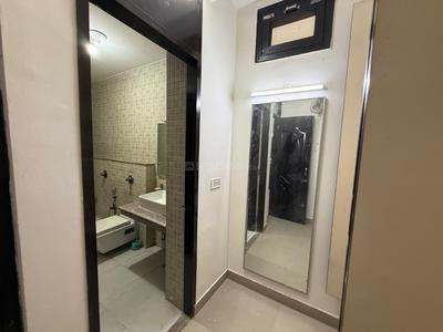 Bedroom Image of 1800 Sq.ft 3.5 BHK Builder Floor for sale in Jamia Nagar New Delhi for Rs. 23900000