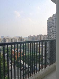 Bedroom Three Image of 1324 Sq.ft 3 BHK Apartment / Flat for sale in Amrapali Platinum, Sector 119 Noida for Rs. 12300000